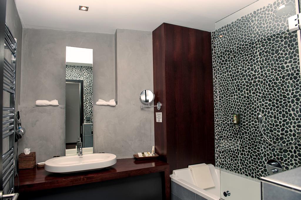 Le B. Suites, Chambres & Restaurant Riquewihr Szoba fotó