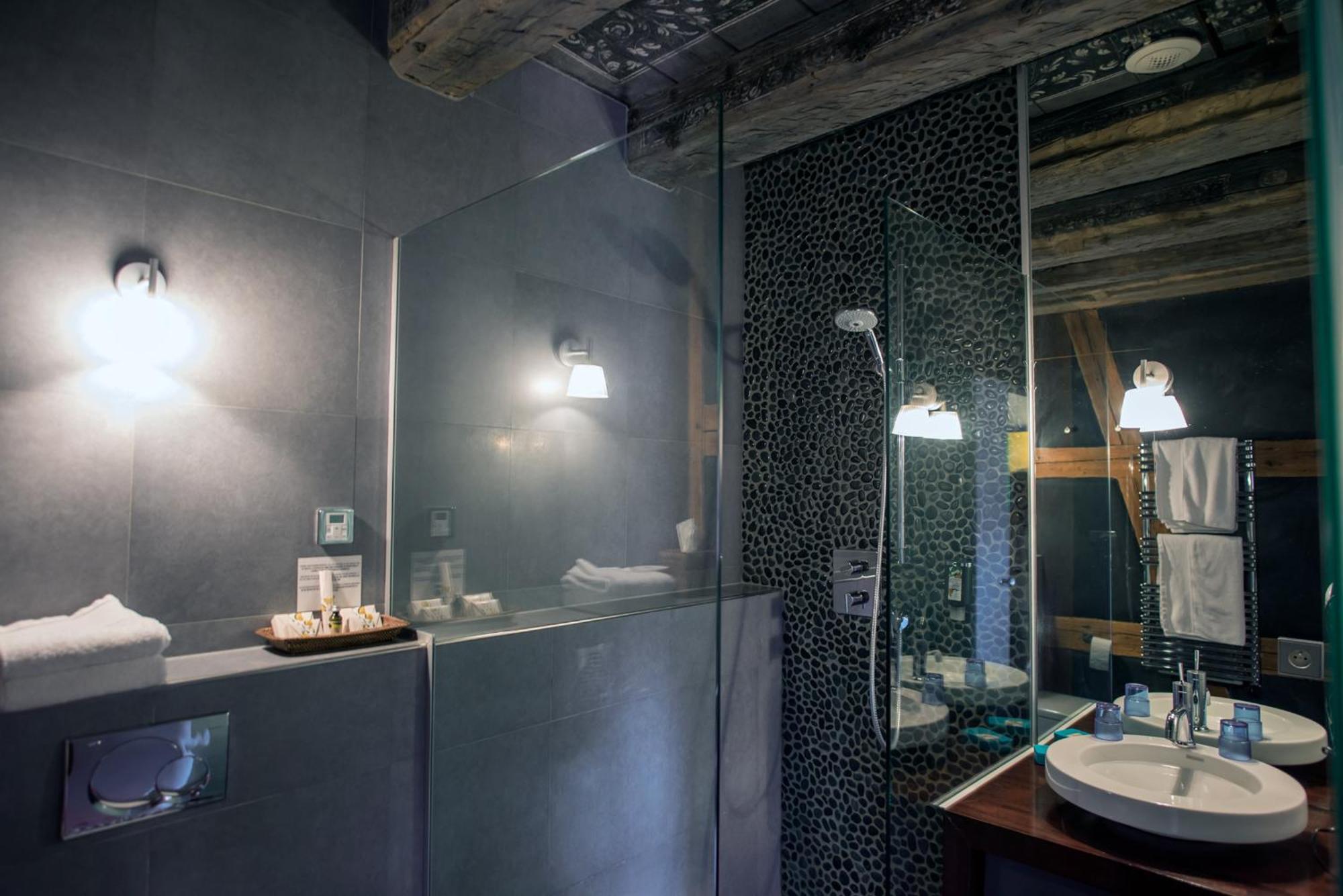 Le B. Suites, Chambres & Restaurant Riquewihr Kültér fotó