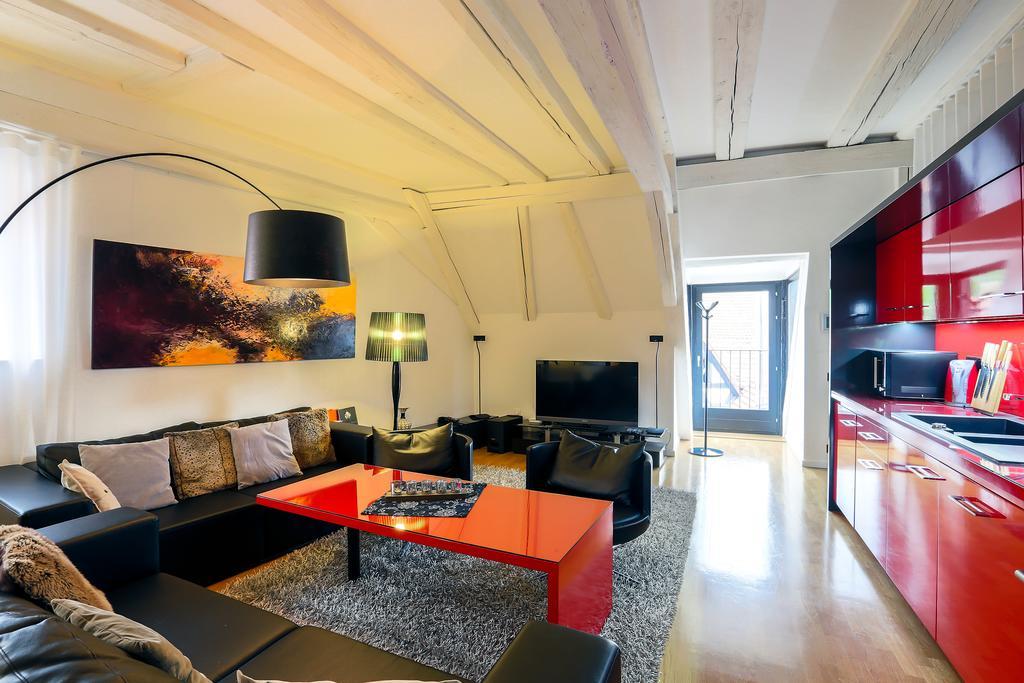 Le B. Suites, Chambres & Restaurant Riquewihr Kültér fotó